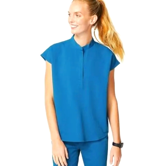 ⛔️SOLD Elsewhere⛔️ FIGS Alps blue scrub set - size S - Picture 8 of 9